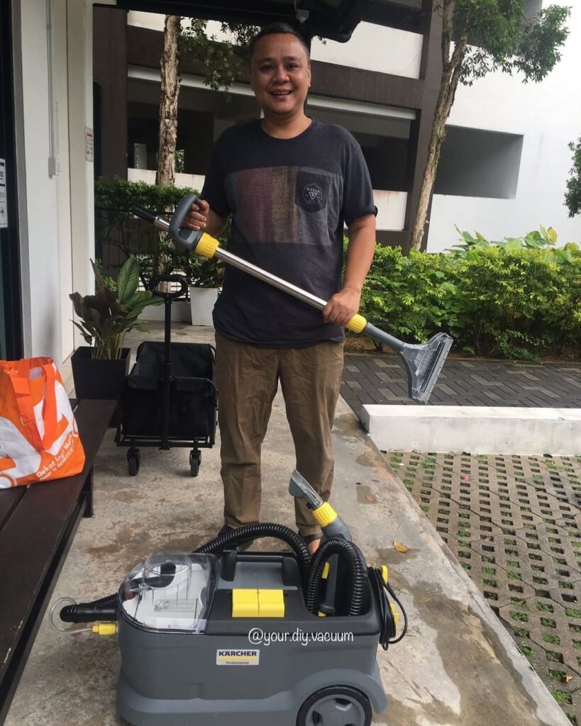 We deliver to your doorstep! Jom sewa spray vacuum Karcher Puzzi 10-1 dengan kami! Cuci sendiri (2)-min
